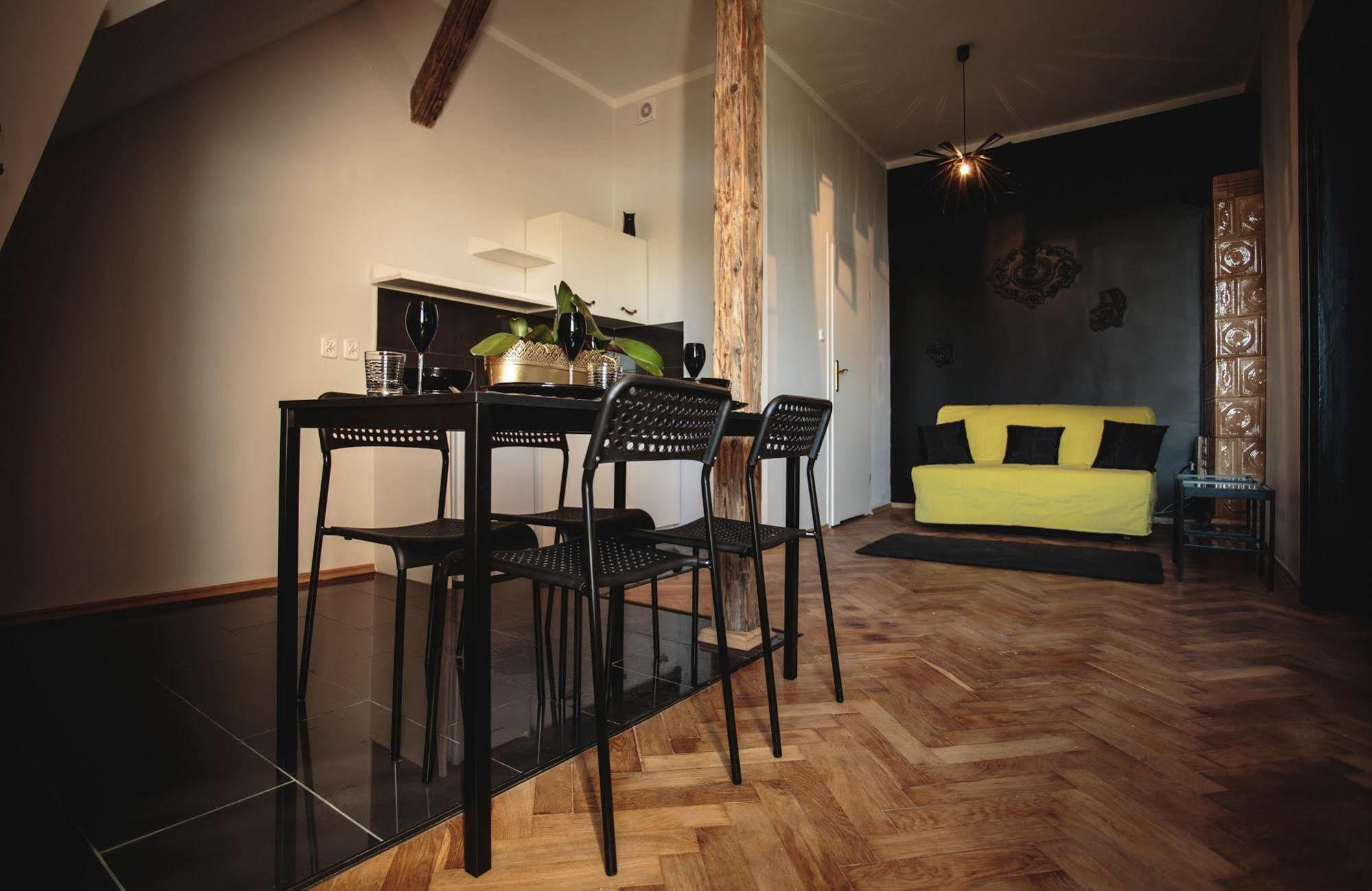 Boutique Apartments - City Center - The Main Market Square Cracóvia Exterior foto